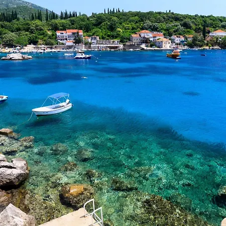 Villa Bacev By Vintage Travel *